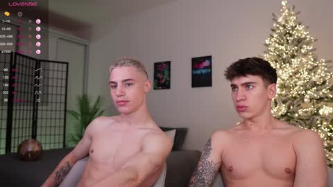 Snapshot of evan_white_ chatting on 12-22-24, 04:59 evan_white_ online show from 12-22-24, 04:59