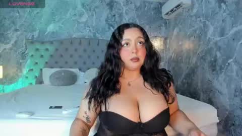 Snapshot of evangeliine_21 chatting on 06-12-26, 07:02 EVA online show from 06-12-26, 07:02