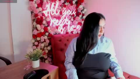 Snapshot of evangeliine_21 chatting on 07-24-26, 02:42 EVA online show from 07-24-26, 02:42