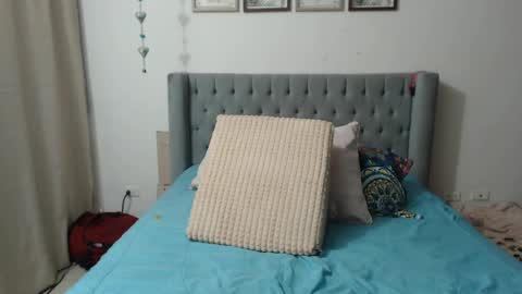 Snapshot of evangeline_kerry chatting on 02-07-25, 02:19 EvangelinehotsexynaturalsexydancesexyeyessexyfeetI love getting your wild side online show from 02-07-25, 02:19