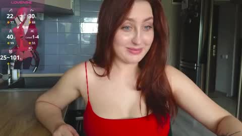Snapshot of evangelinfox chatting on 05-14-26, 10:33 EvangelinFox online show from 05-14-26, 10:33