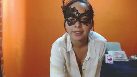 evangelinne_01 online show from 11-21-25, 05:00