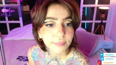 Snapshot of evangelyne1 chatting on 01-22-25, 10:15 Evangelyne online show from 01-22-25, 10:15