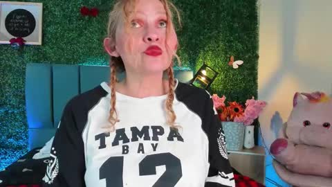  Evangelyne  online show from 02-07-26, 07:28