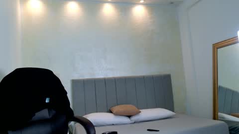 Snapshot of evans_opry1 chatting on 03-08-26, 02:04 E V A N S online show from 03-08-26, 02:04