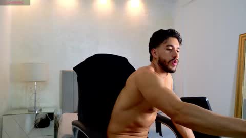 Snapshot of evans_opry1 chatting on 03-24-26, 12:15 E V A N S online show from 03-24-26, 12:15