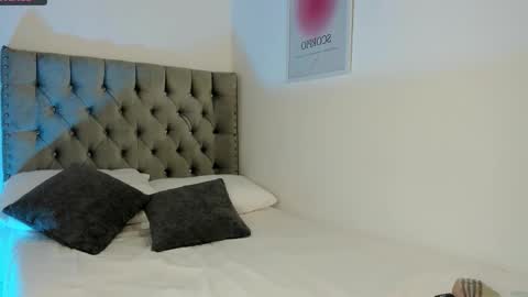 Eva Olimpo online show from 12-15-25, 03:44