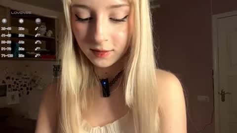 Eva online show from 11-12-25, 07:42