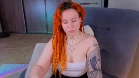 Moon online show from 10-10-25, 06:12