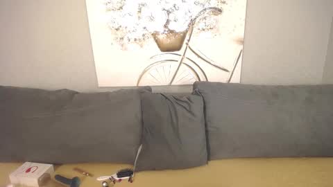 Adelina online show from 09-18-25, 04:14