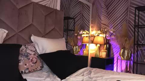 EvaRhea online show from 03-26-26, 03:56