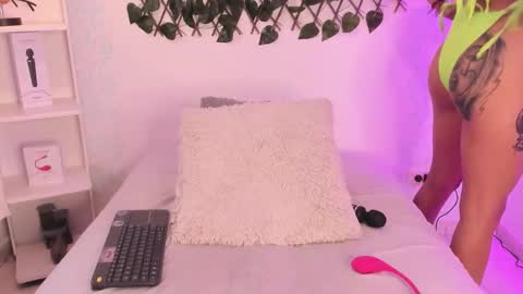 EVARITZ online show from 02-28-26, 05:03