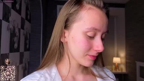 Eva online show from 12-17-25, 07:09