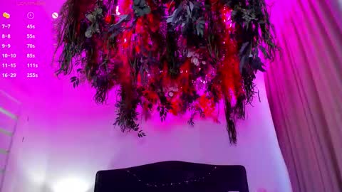 Eva online show from 10-26-25, 06:19