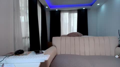  EVA LUNA online show from 02-23-26, 04:04