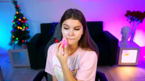 Eva  next stream -  - 1600 UTC2000  online show from 12-14-25, 06:08