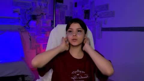 Snapshot of evathopson chatting on 02-15-26, 06:10 Eva next stream - - 1600 UTC2000 online show from 02-15-26, 06:10