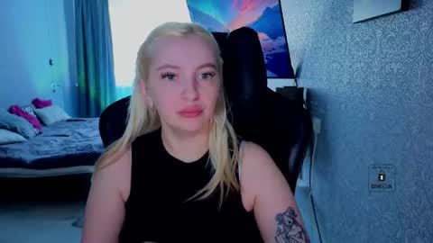 Snapshot of evavibe chatting on 05-20-26, 09:37 evavibe online show from 05-20-26, 09:37