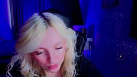 Snapshot of evavibe chatting on 06-05-26, 06:52 evavibe online show from 06-05-26, 06:52