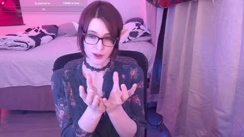 Vivi online show from 02-22-25, 01:55