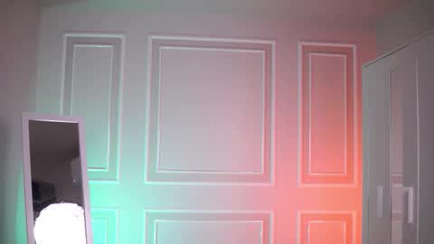 Eva online show from 11-25-25, 09:48