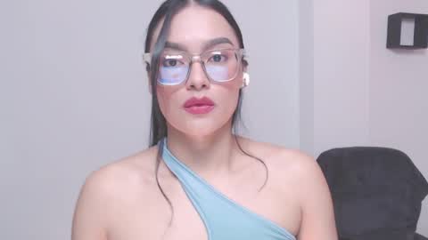 Snapshot of eve_rox18 chatting on 04-19-26, 08:11 Eve Rox18 online show from 04-19-26, 08:11
