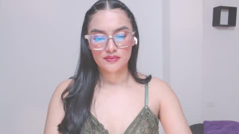 Snapshot of eve_rox18 chatting on 04-27-26, 03:26 Eve Rox18 online show from 04-27-26, 03:26