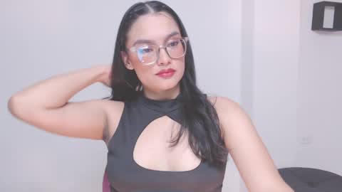 Snapshot of eve_rox18 chatting on 05-03-26, 10:43 Eve Rox18 online show from 05-03-26, 10:43