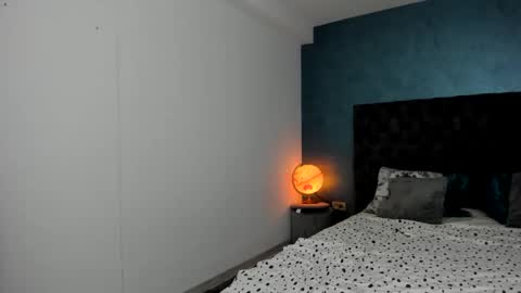 Snapshot of evebel chatting on 09-19-25, 05:24 Eve online show from 09-19-25, 05:24