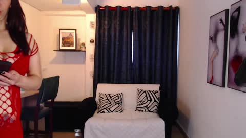 Evee online show from 03-26-26, 02:44