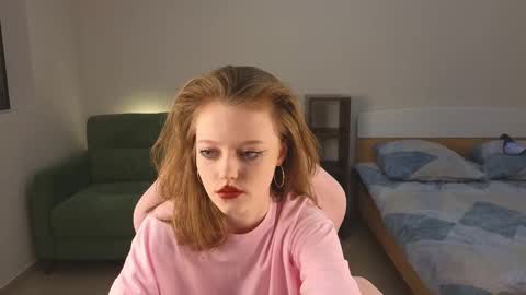 Eveleen online show from 09-26-25, 01:48