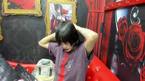 Snapshot of evelin_hellsing chatting on 05-19-26, 02:18 Evelin Hellsing online show from 05-19-26, 02:18
