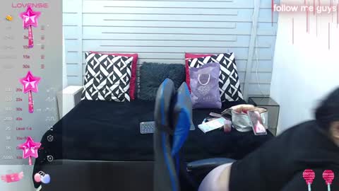 evelin zaens online show from 01-25-25, 03:51