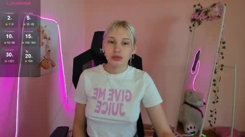 Evelina online show from 06-02-26, 03:41