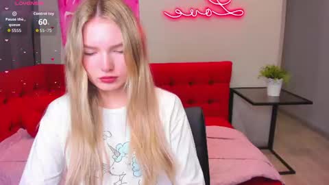 Snapshot of evelineamore chatting on 07-22-26, 02:03 Eveline online show from 07-22-26, 02:03