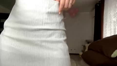 Snapshot of evelinkowski chatting on 02-26-26, 06:01 Sofia online show from 02-26-26, 06:01