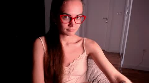 Snapshot of evelyn_gg chatting on 04-23-26, 09:41 Evelyn online show from 04-23-26, 09:41