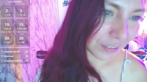 Snapshot of evelyn_mature19 chatting on 01-05-25, 11:01 Juliana online show from 01-05-25, 11:01
