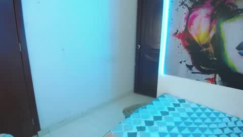 Snapshot of evelyn_mature19 chatting on 01-10-25, 10:25 Juliana online show from 01-10-25, 10:25