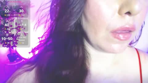 Snapshot of evelyn_mature19 chatting on 09-29-25, 06:24 Juliana online show from 09-29-25, 06:24