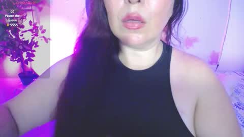 Snapshot of evelyn_mature19 chatting on 10-01-25, 06:14 Juliana online show from 10-01-25, 06:14