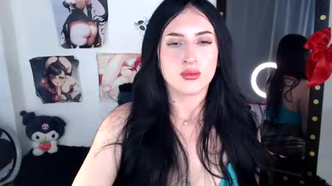 Snapshot of evelyn_sheeran chatting on 07-03-26, 09:32 Julieta online show from 07-03-26, 09:32