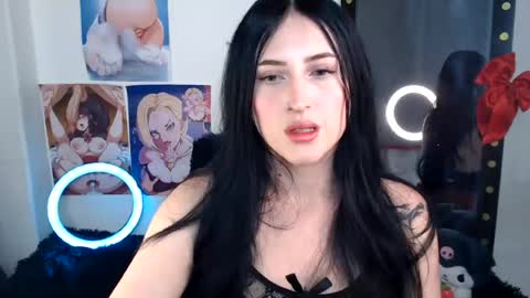 Snapshot of evelyn_sheeran chatting on 07-13-26, 02:47 Julieta online show from 07-13-26, 02:47