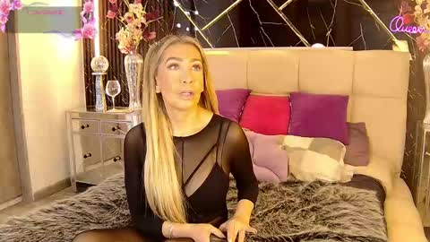 EvelynaGrey online show from 04-17-26, 09:45