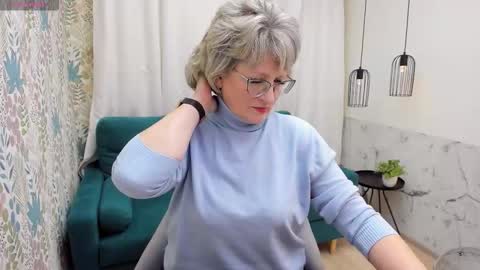 Evelyn online show from 03-02-26, 04:58