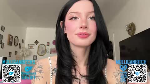 Evelyn online show from 04-13-26, 08:58