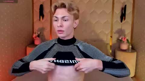 Snapshot of even_vrot chatting on 11-29-25, 08:01 Even online show from 11-29-25, 08:01