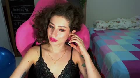 Snapshot of eveonly chatting on 12-17-24, 11:27 eveonly online show from 12-17-24, 11:27