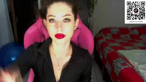 Snapshot of eveonly chatting on 01-02-25, 11:06 eveonly online show from 01-02-25, 11:06