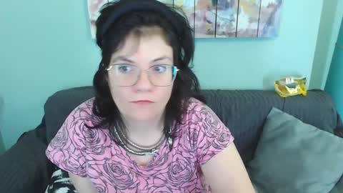 Everly online show from 01-11-25, 03:31